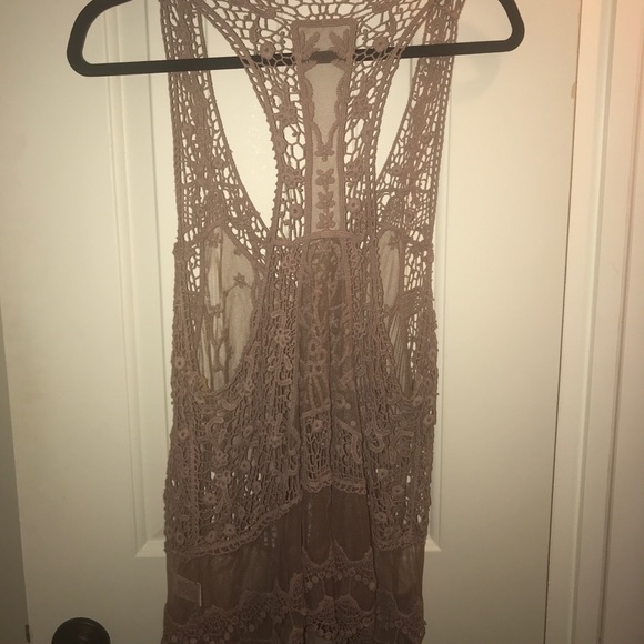 Top - Picture 2 of 2